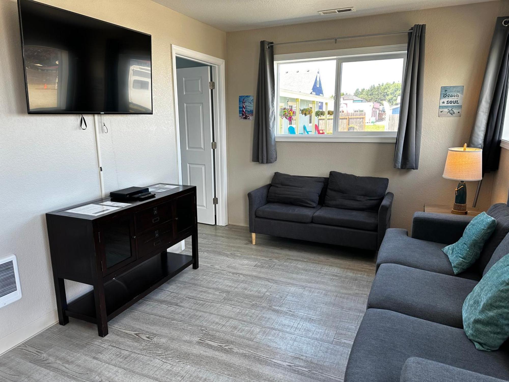 Coastal Inn And Suites ลองบีช ภายนอก รูปภาพ